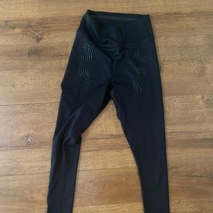 🖤 Gymshark Black Leggings With Detail